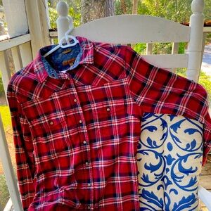 Jachs Girlfriend Plaid Flannel Shirt